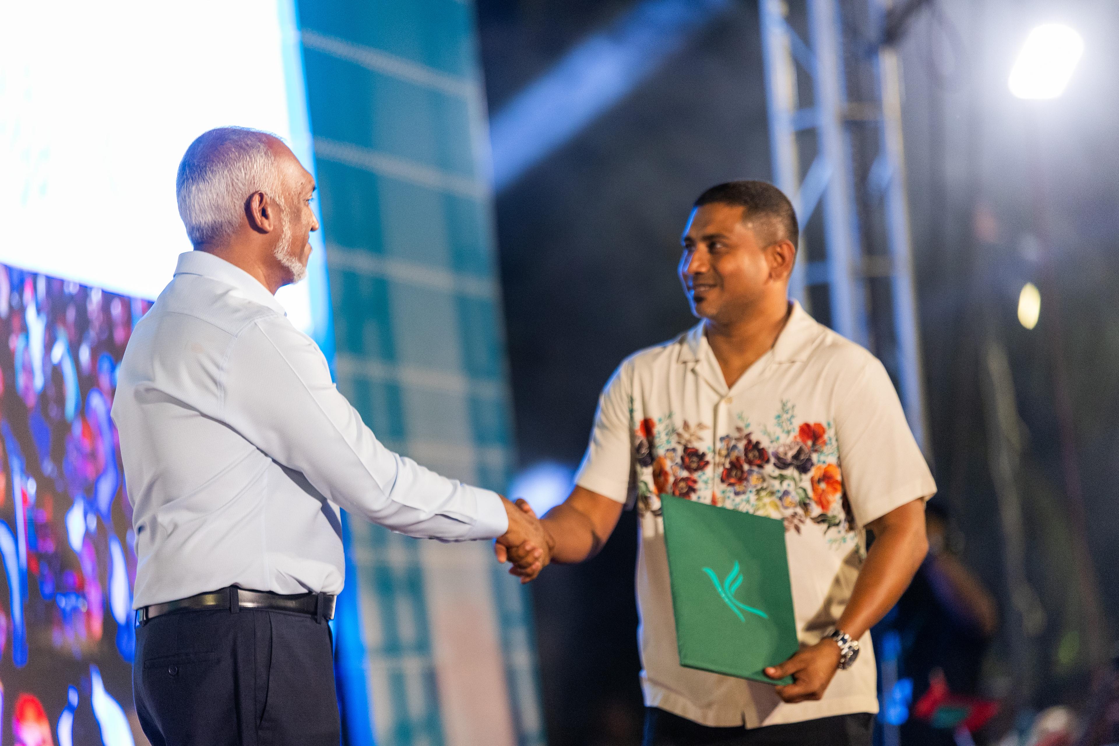 މަހުލޫފާއި، އެމްޑީޕީގެ ކުރީގެ ބައެއް އެކްޓިވިސްޓުން ޕީއެންސީއަށް