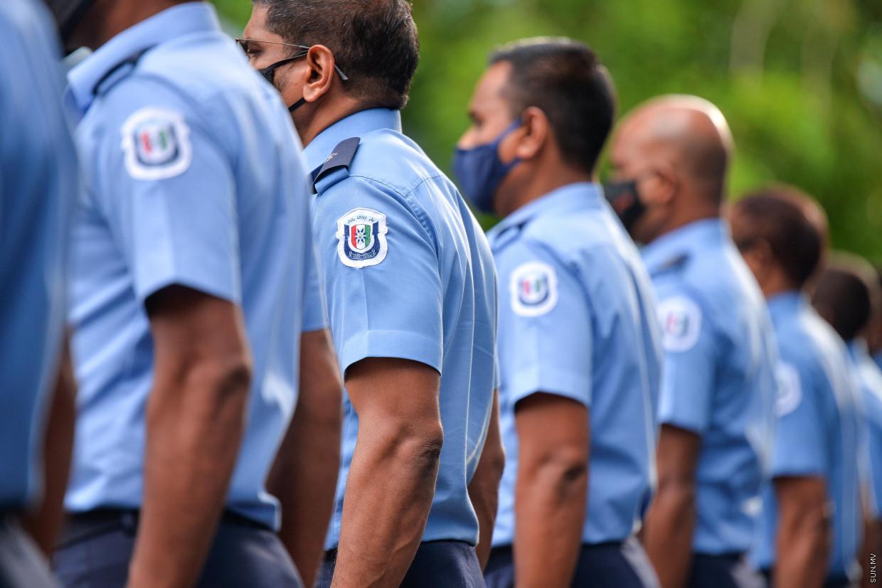 ސްޓޭޝަނަށް ގެންދާ ސިނގިރޭޓު އެ ނަގަނީ ފުލުހުން; މި ދެން ބޮޑުވަރެއްނު!