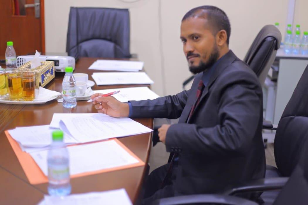 މައްސަލަތައް ހައްލުކުރުމަށް ދެމަފިރިން މަޝްވަރާކުރުން މުހިންމު: އިސް ގާޒީ