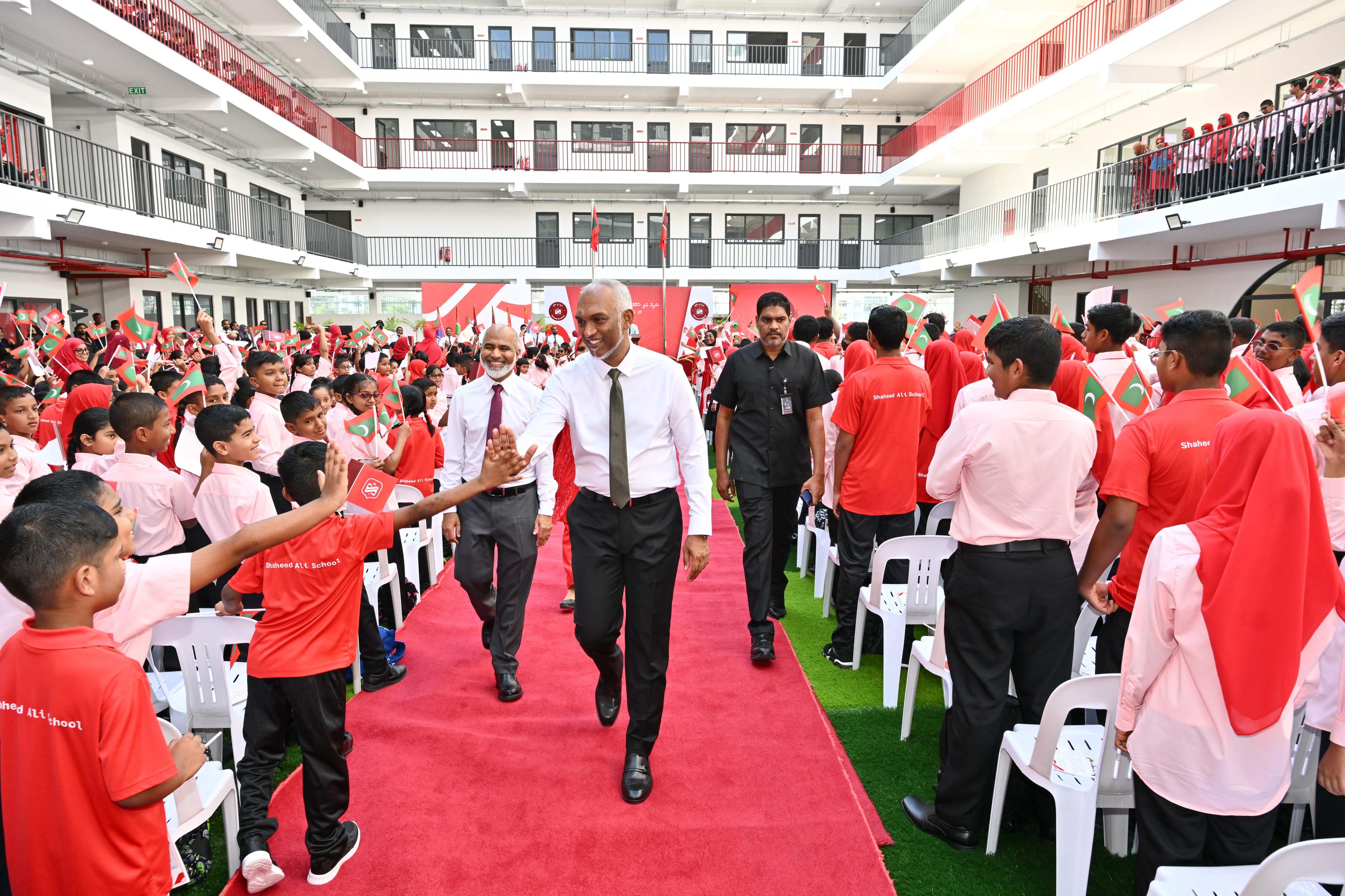 އިސްލާމް ދީނާއި ޤައުމަށް ލޯބިކުރާ ދަރީންތަކެއް ބިނާކުރެވޭނީ ތައުލީމަށް އިސްކަންދީގެން: ރައީސް