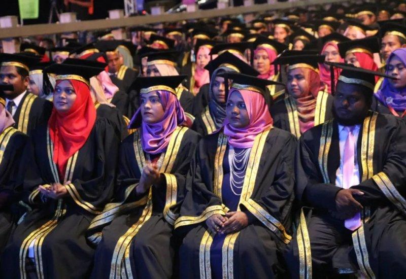 ޗައިނާ ސަރުކާރުގެ ސްކޮލަޝިޕަށް ފުރުސަތު ހުޅުވާލައިފި