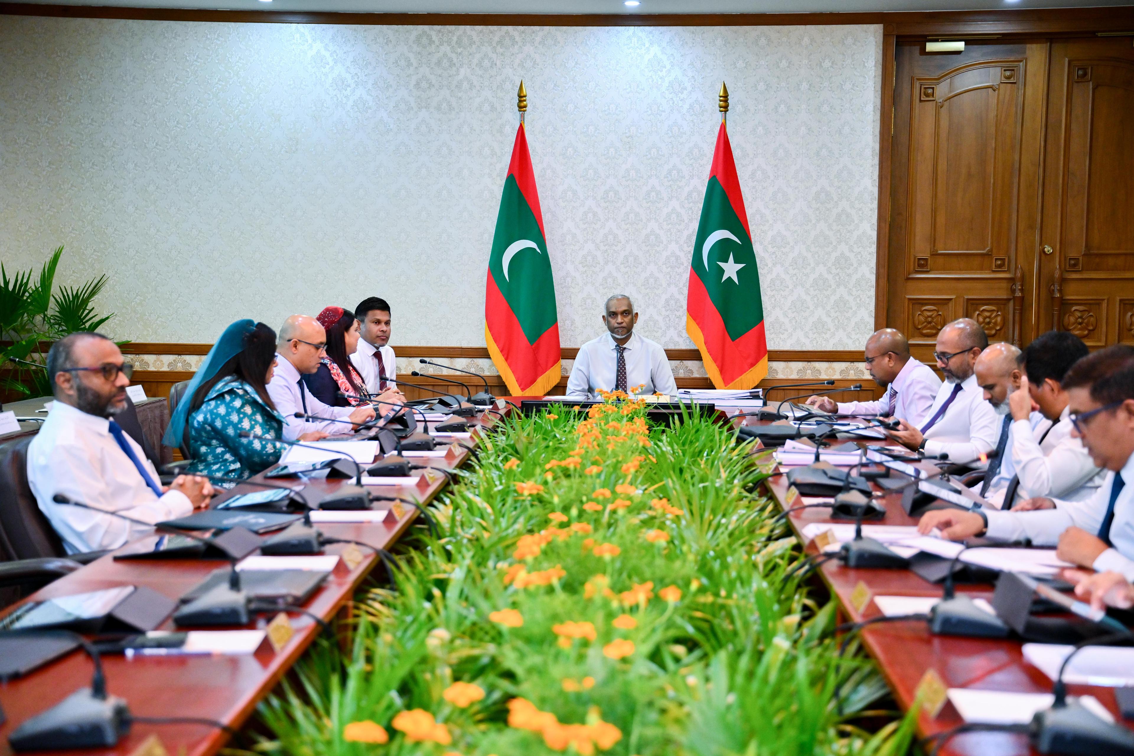 ތަރައްގީގެ މަޝްރޫއުތައް އަވަސްކުރަން ކެބިނެޓް ބައްދަލުވުމެއް ބާއްވައިފި