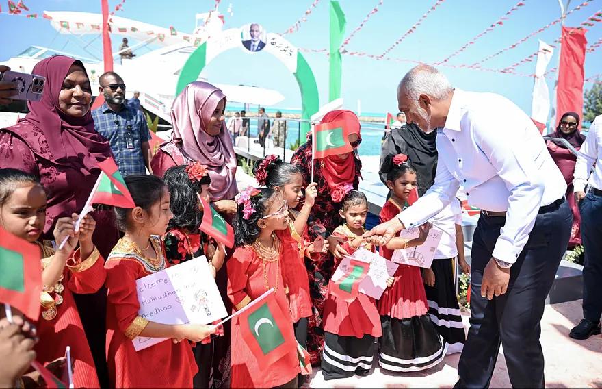 އަންހެނުންގެ ތަރައްގީއަށް ވަރަށް މަސައްކަތްކުރަން: ރައީސް