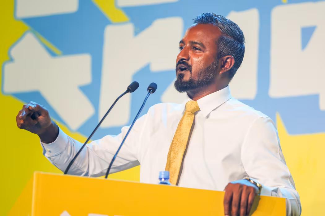 ކުޅުދުއްފުށީ މޭޔަރު އާތިފަށް ހަމަލާދޭން ބަޔަކު އުޅުމުން ފުލުހުން ހިމާޔަތްދީފި