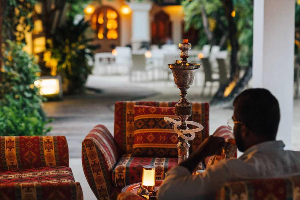 ޝީޝާ މާނަކޮށް، ހަކުރުން ޓެކްސް ނަގާ ސަބްސިޑީ ކަނޑާލަނީ