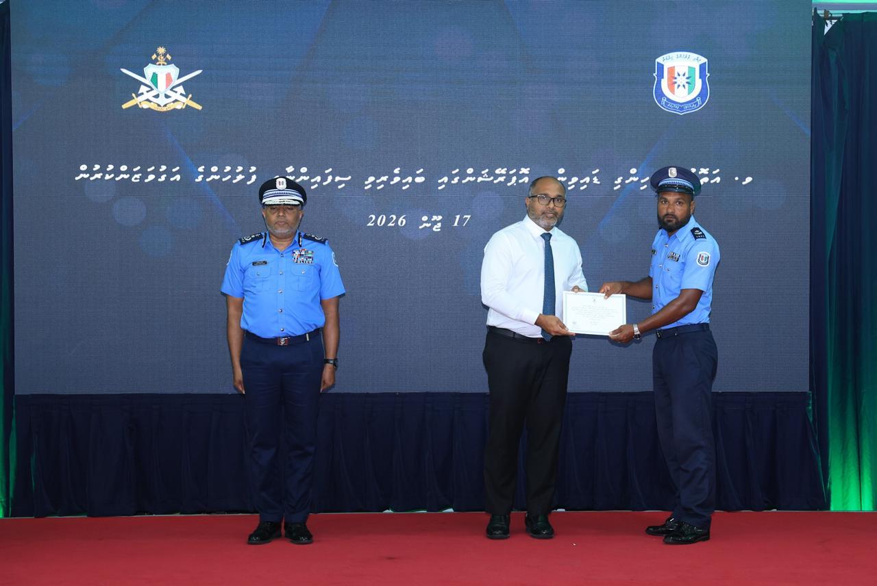 ވ އަތޮޅުގެ ހާއްސަ ޑައިވިންގައި ބައިވެރިވި ފުލުހުންނާއި ސިފައިންނަށް ހަނދާނީ ލިޔުން