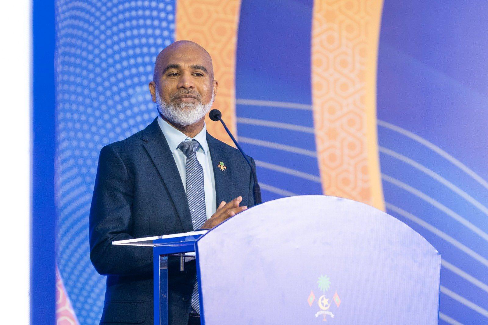 ދަރިވަރުން ކިޔެވުމަށް އަމިއްލައަށް ޒިންމާވެ, ޓިއުޝަންގެ ސަގާފަތާ ދުރުވުން މުހިންމު: ޝަފީއު 