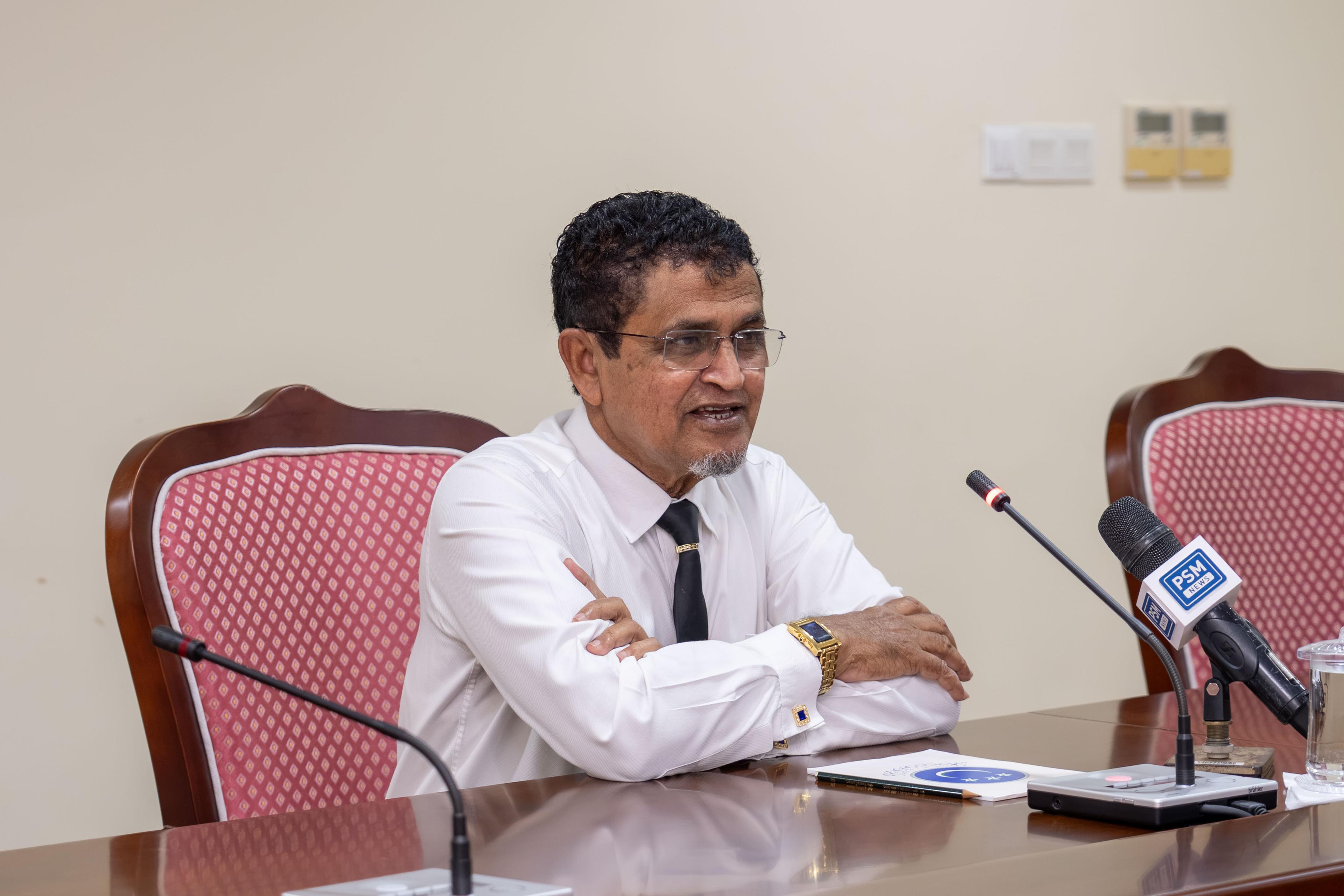 އިންފޮމޭޝަން ކޮމިޝަނަރުގެ މަގާމަށް އަބްދުލް އަޒީޒް ޖަމާލް އަބޫބަކުރު އައްޔަންކުރަން މަޖިލީހުން ރުހުން ދީފި