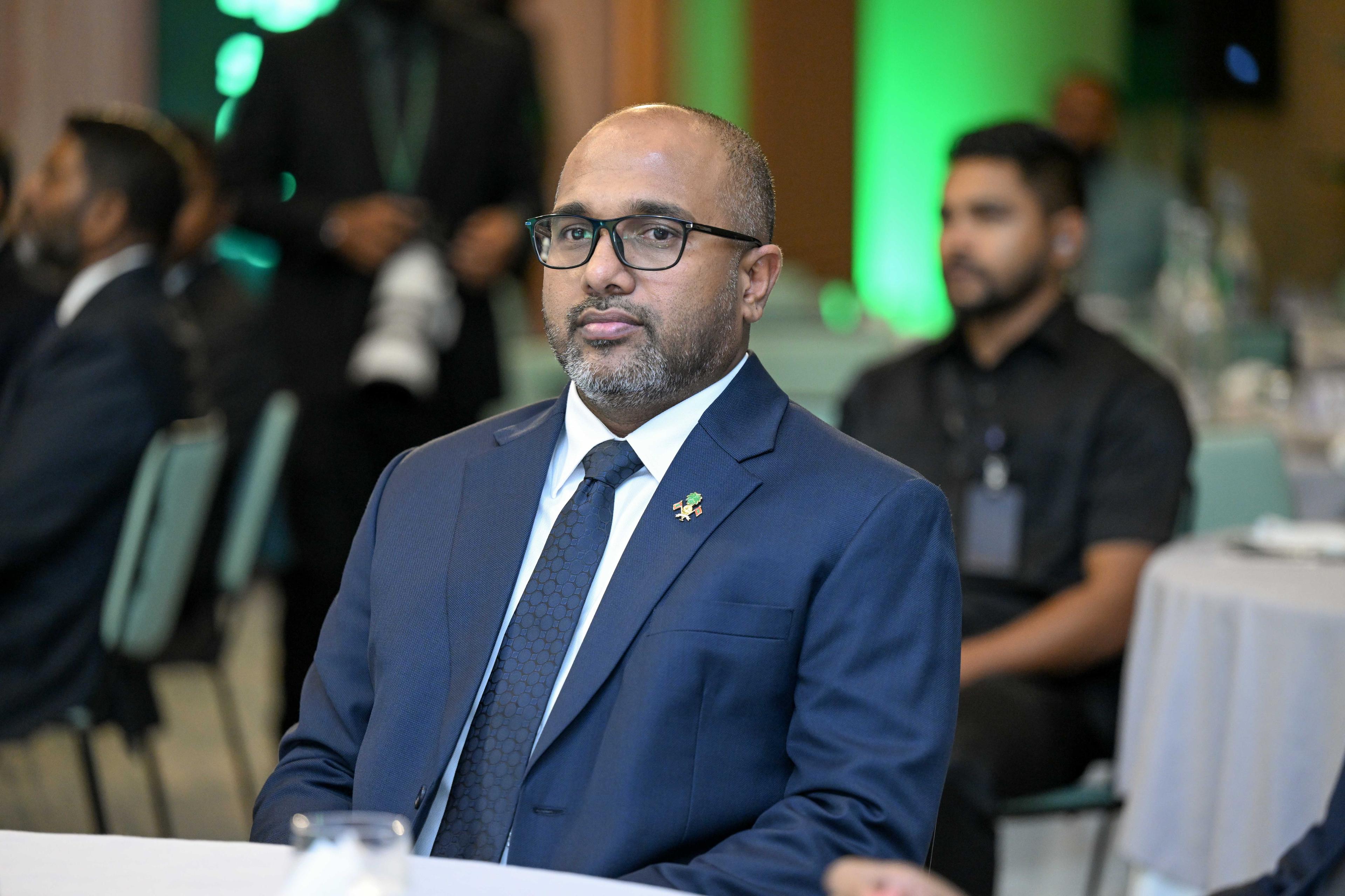 ކަނޑުމަގުން ގެންނަ މުދަލުގައި ޑްރަގް ހުރިތޯ ބަލާނެ މެޝިނެއް ހޯދަނީ