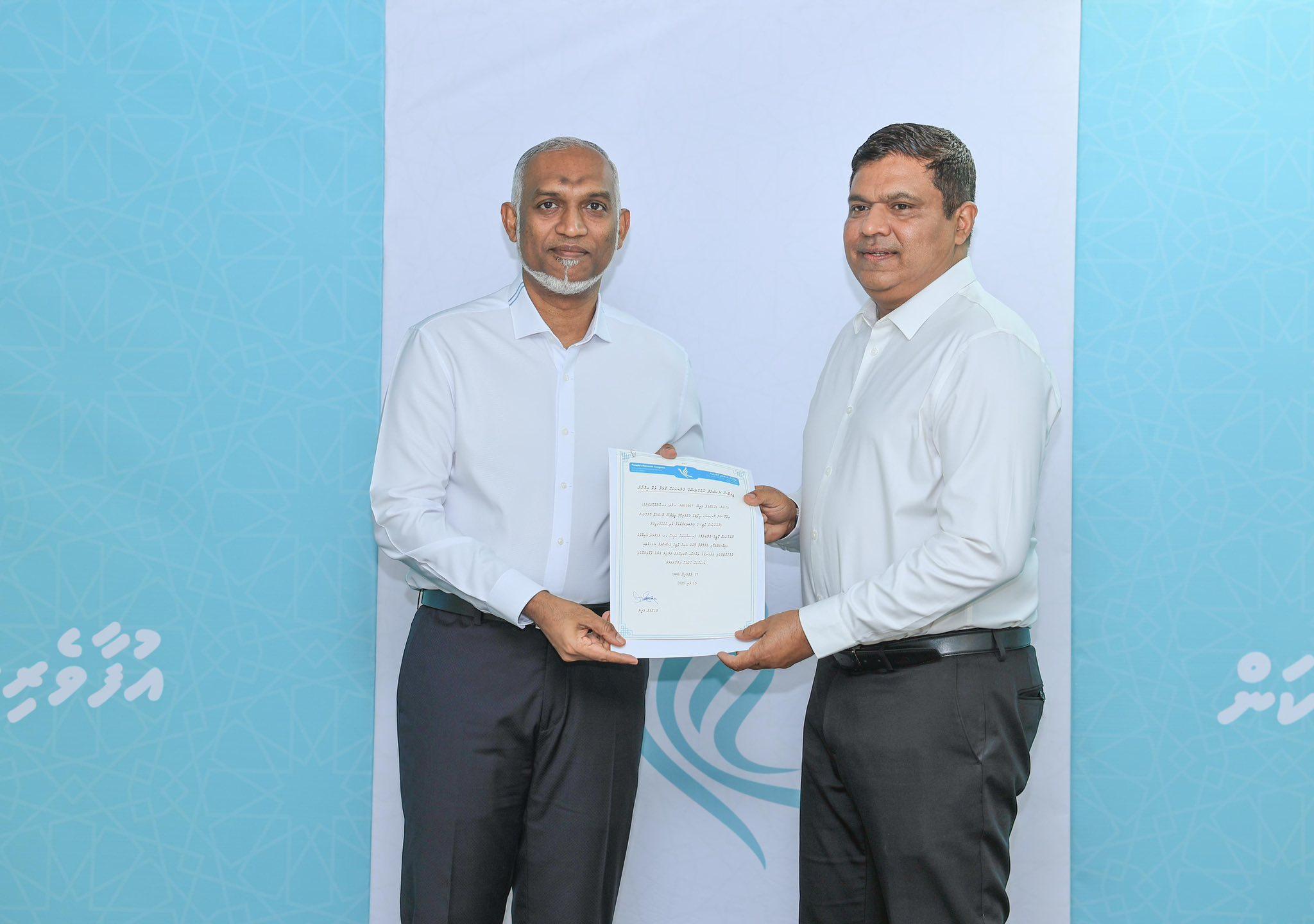 ކެބިނެޓްގެ ހަތަރު ވަޒީރަކު ޕީއެންސީއާ ގުޅިވަޑައިގެންފި