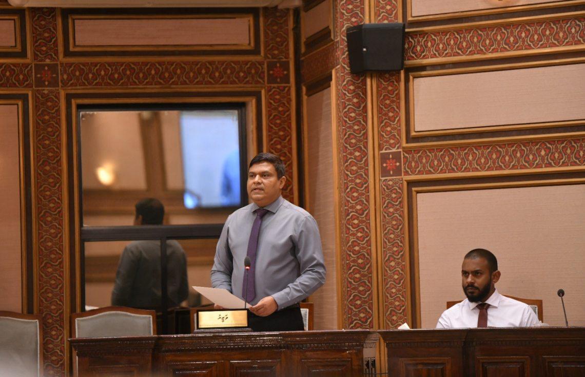 މިނިސްޓަރު އަމީންގެ އިތުބާރު ނެތް ކަމަށް ފާހެއް ނުވި
