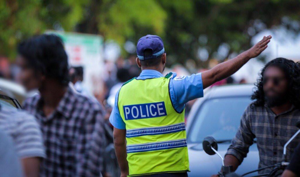 މަނާ ގަޑީގައި ވެހިކަލް ދުއްވުމުން 141 މީހަކަށް ދިނީ ނަސޭހަތް، ޖޫރިމަނާކުރީ 11 މީހަކު