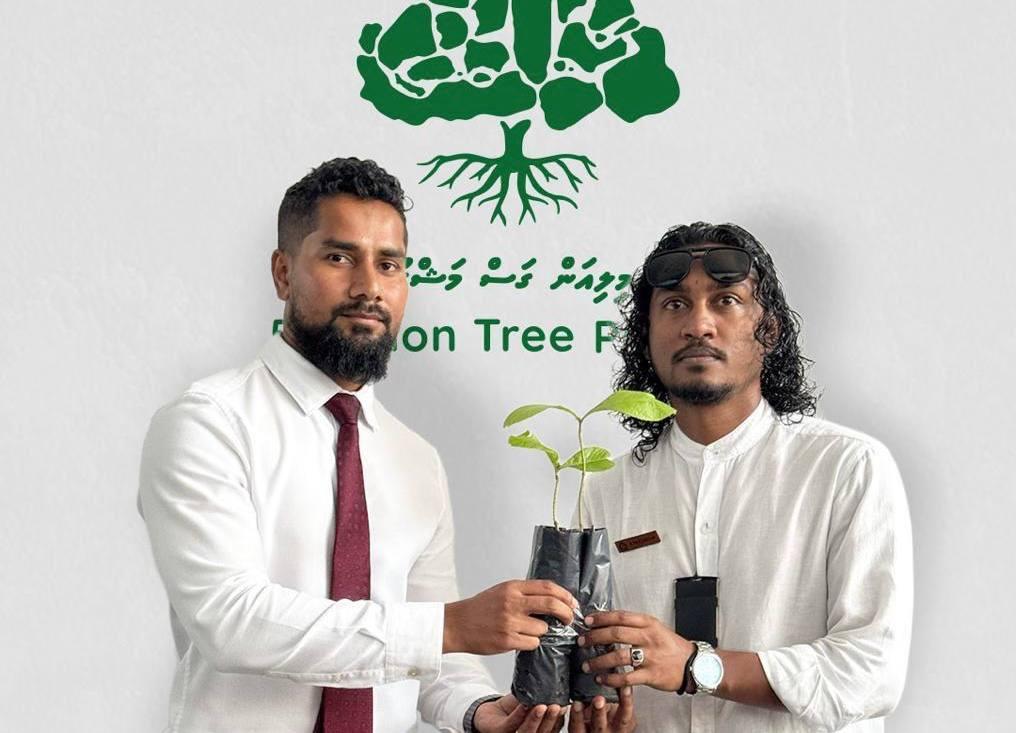 ލަންކާ އިން ހަދިޔާ ކުރި ހައިވަކަރު ގަސްތައް ބަހަން ފަށައިފި 