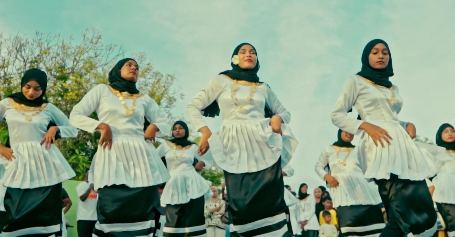 "ހިތްގައިމު ނަލަ ރީތި ށ. ފުނަދޫ"ގެ މި ލަވަ އަޑުއަހާލައިފިންތަ؟