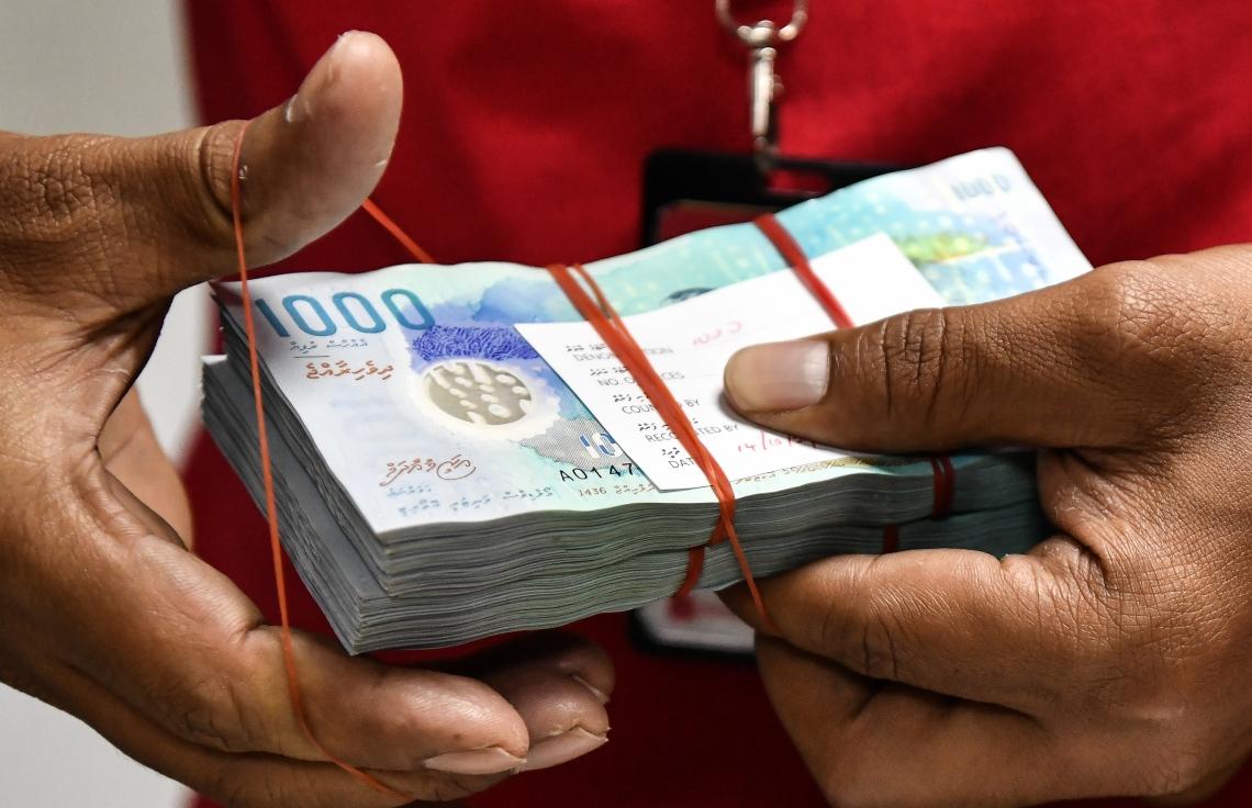 މީހެއްގެ އެކައުންޓް ހެކުކޮށް 29،600 ރުފިޔާ ފޭރިގަނެއްޖެ