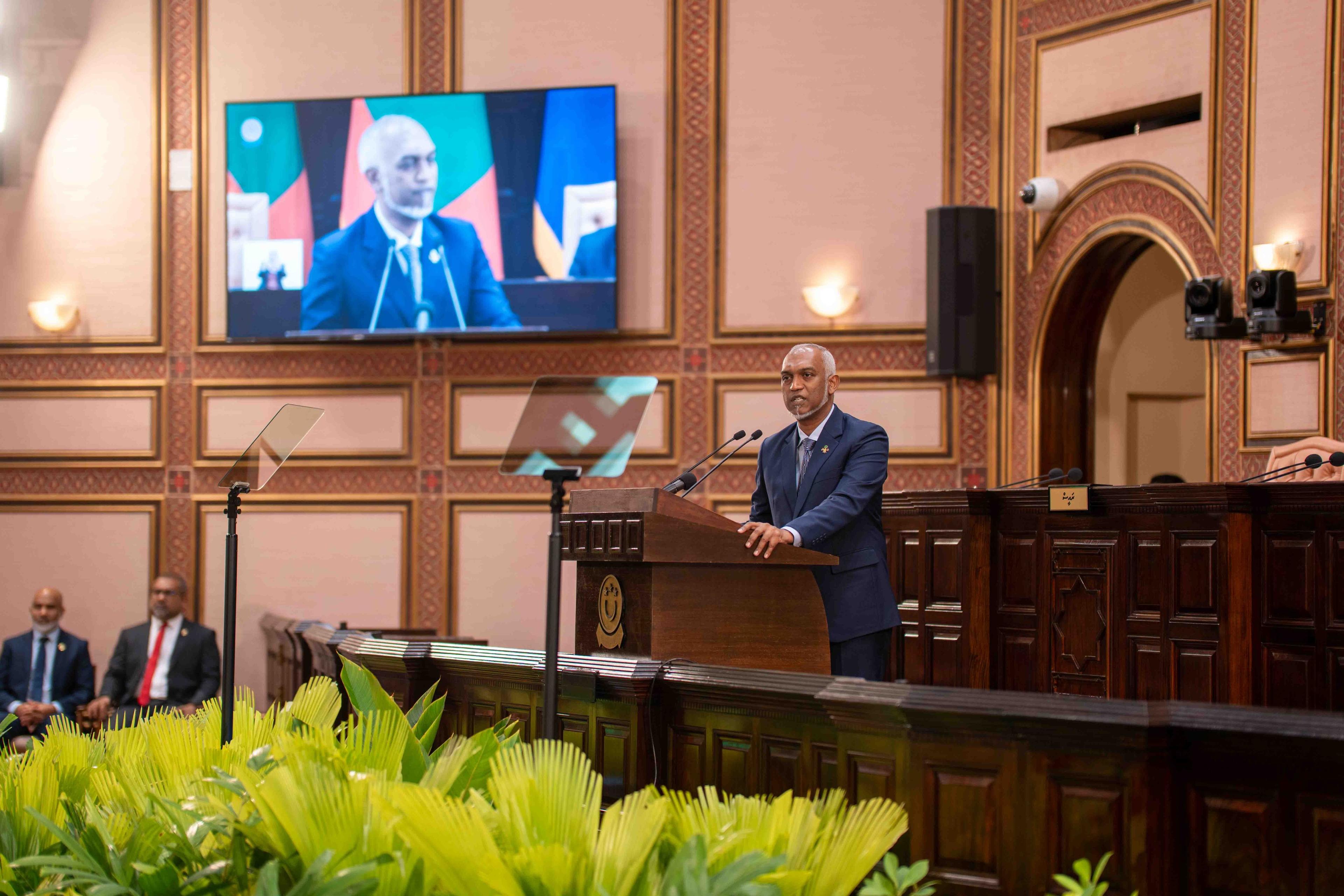 ރިޔާސީ ބަޔާން: ހުރަސް އަޅަން ފެށުމާއެކު ދެ މެންބަރެއްގެ ނަން އިއްވައިފި