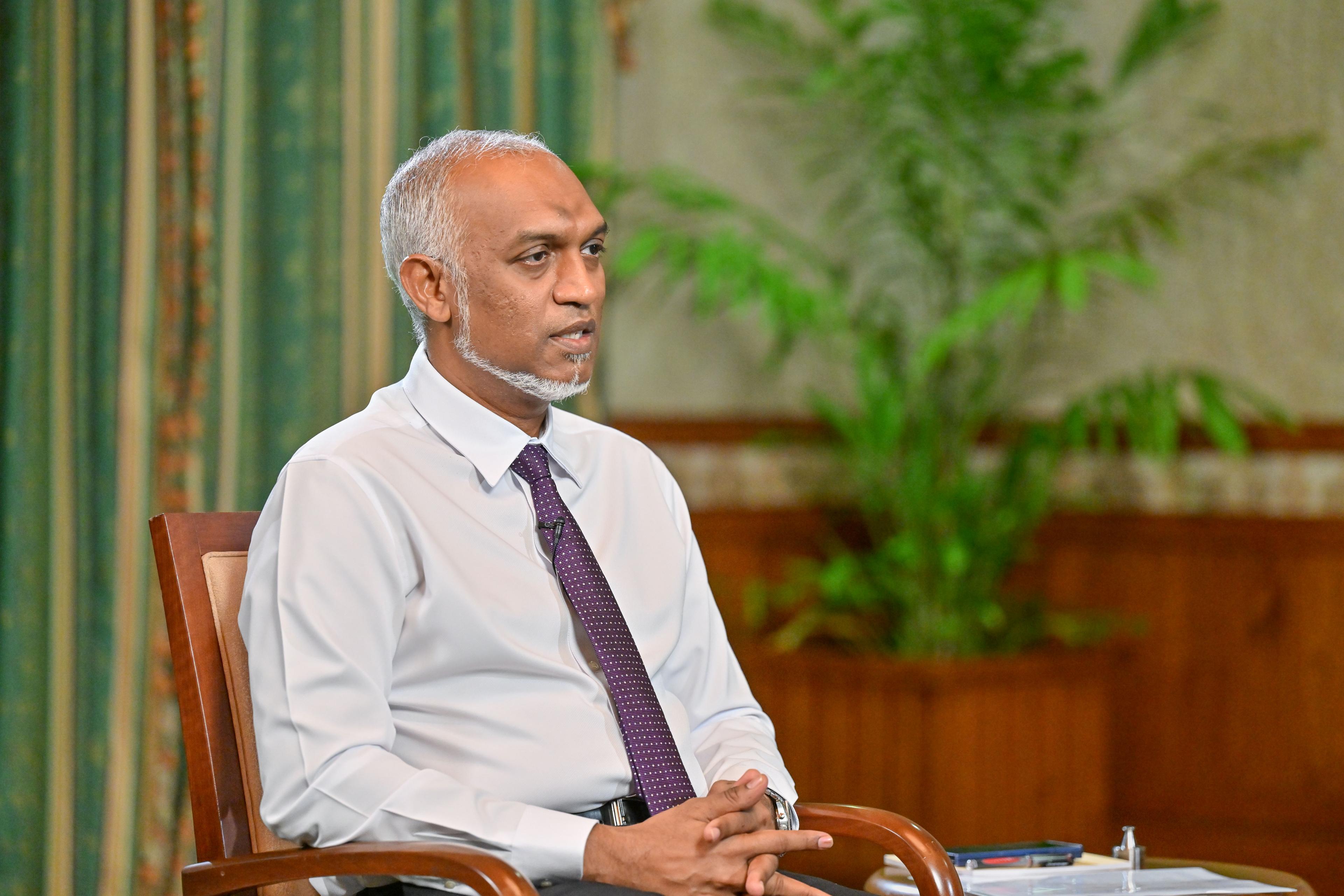 އެލްޖީއޭގެ އަތޮޅު އޮފީސްތަކުގައި ސިޔާސީ ވެރިން ނުތިބޭނެ: ރައީސް