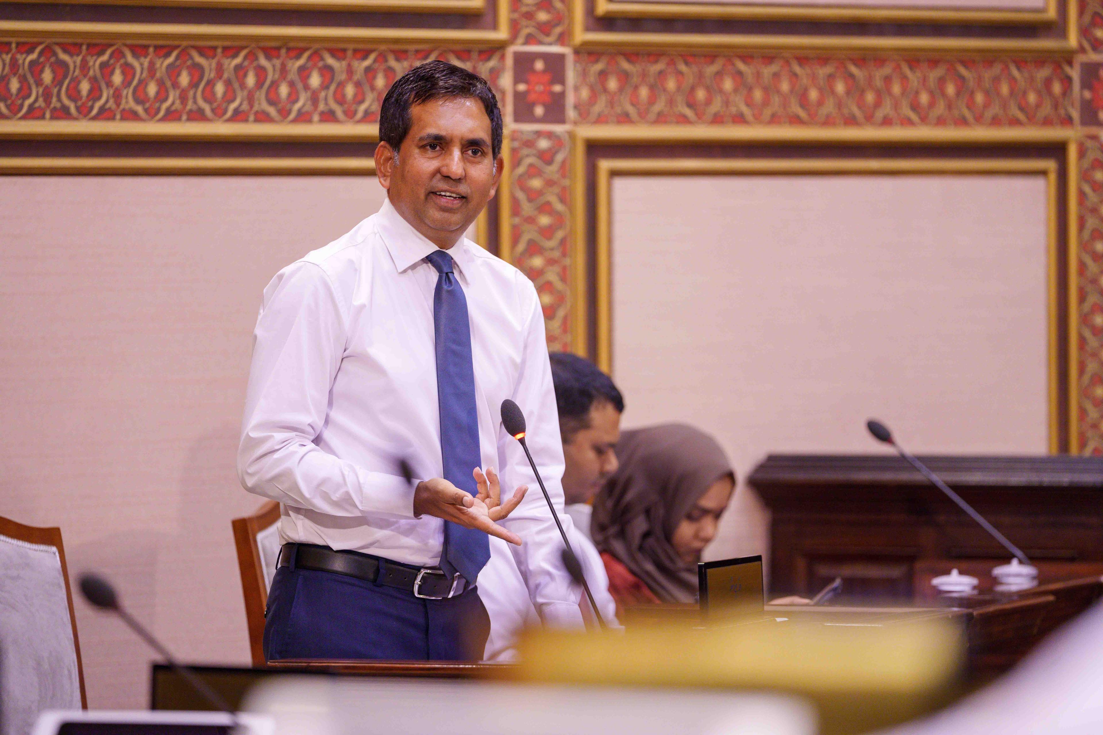 ޑޮލަރު އަގުބޮޑުވެގެން އުޅެން ޖެހެނީ އެމްޑީޕީގެ ވެރިކަންތަކުން ކަން ކުރެއްވިގޮތުން: ސައީދު